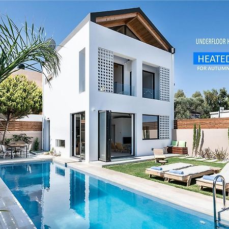 Fos Villa, A Luxe House With Private Heated Pool Galatás Екстериор снимка
