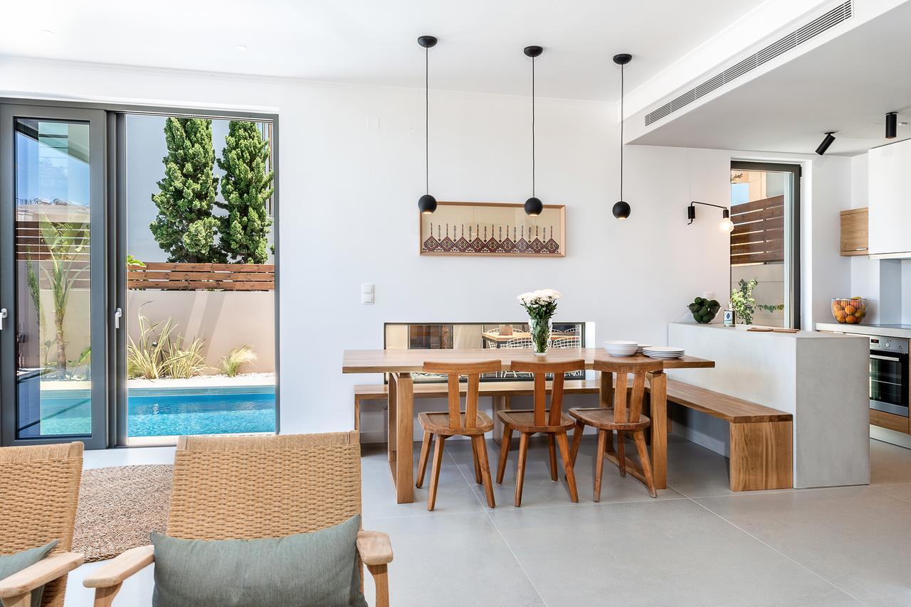 Fos Villa, A Luxe House With Private Heated Pool Galatás Екстериор снимка