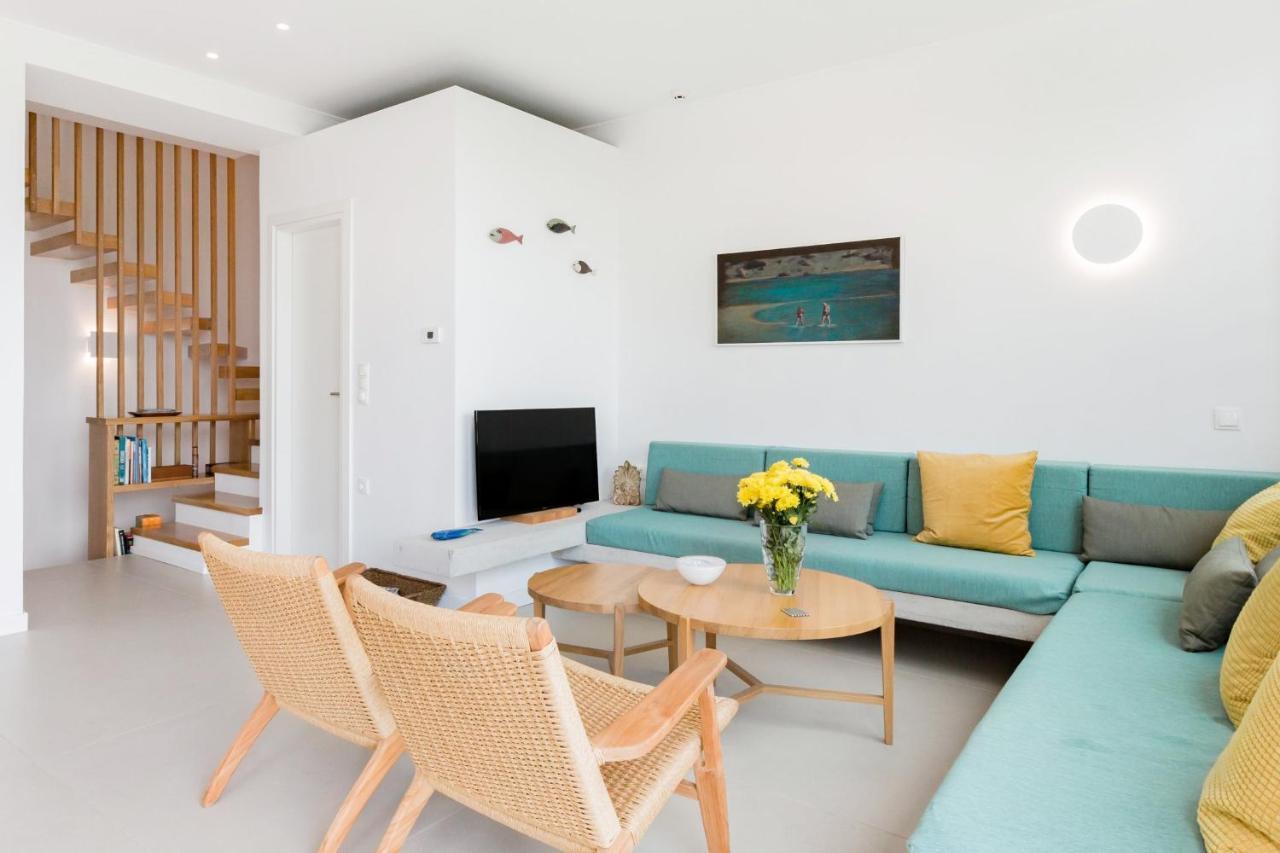Fos Villa, A Luxe House With Private Heated Pool Galatás Екстериор снимка